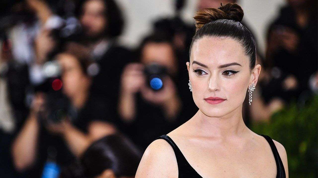 Star Wars: per il nuovo film, Daisy Ridley sarà pagata quasi quanto Harrison Ford