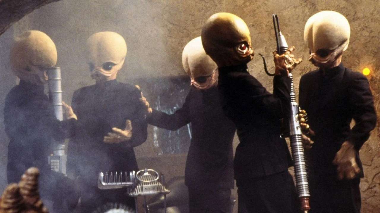 Una Chadra-Fan, un Bith, un Sakiyan, un Abyssin, un Aqualish, un umano, un Rodiano, un Wookie e un Muftak entrano in un bar