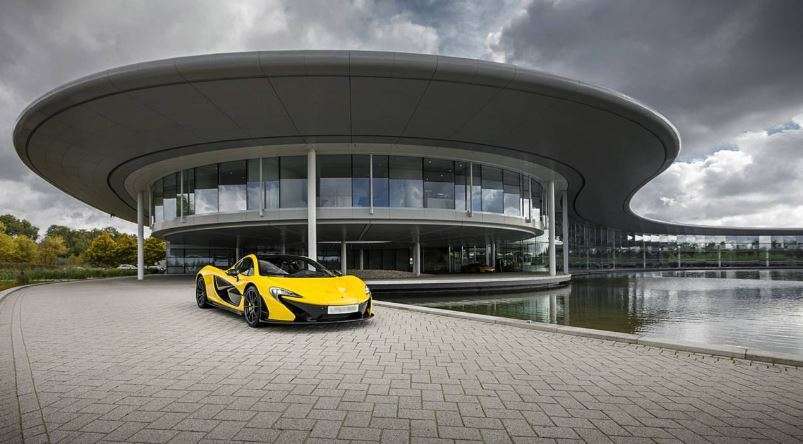 Star Wars: Andor, il McLaren Technology Centre di Woking ricomparirà nella seconda stagione Star Wars: Andor, il McLaren Technology Centre di Woking ricomparirà nella seconda stagione