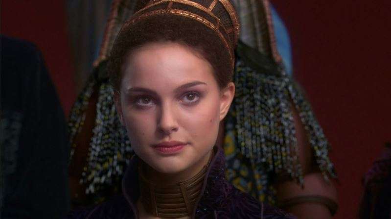 Star Wars: Natalie Portman tornerebbe volentieri in Star Wars, ma nessuno glielo ha ancora chiesto, e poi racconta il simpatico aneddoto con Re Carlo III