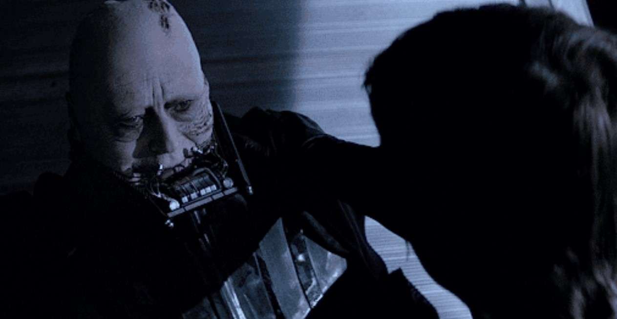 Perché Darth Vader muore così velocemente in Episodio 6? – Guida al Canon