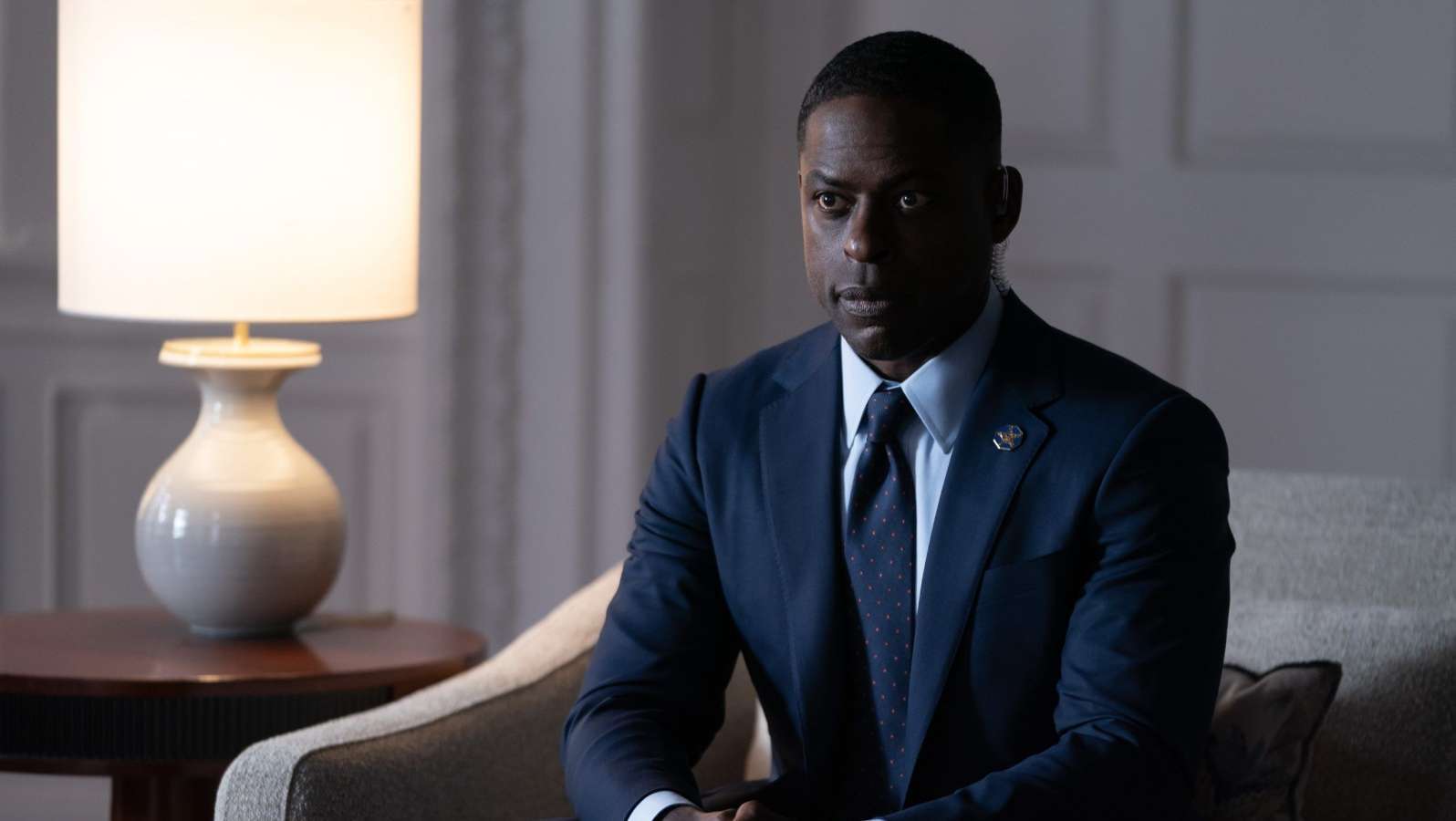 Disney+ rinnova il thriller politico Paradise per una seconda stagione