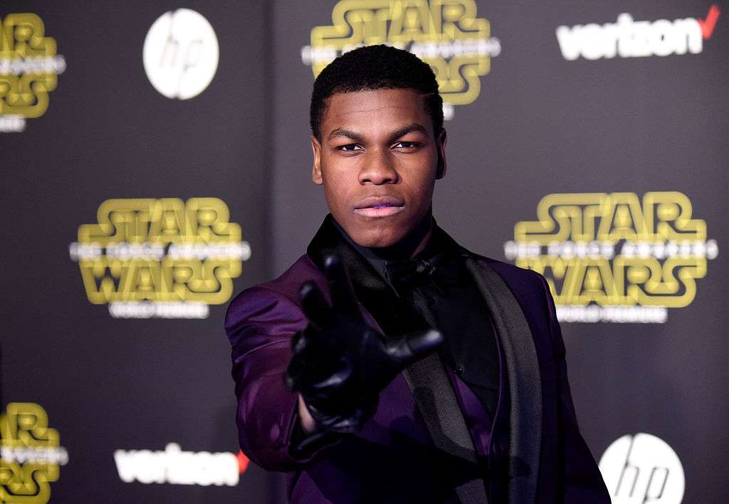 John Boyega e il razzismo in Star Wars: “Era importante parlarne”