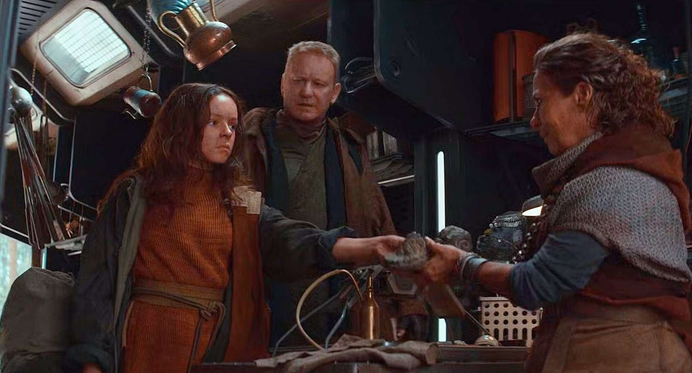 Andor: il primo attentato di Luthen su Naboo non è un caso, ma un attacco simbolico contro l’Imperatore