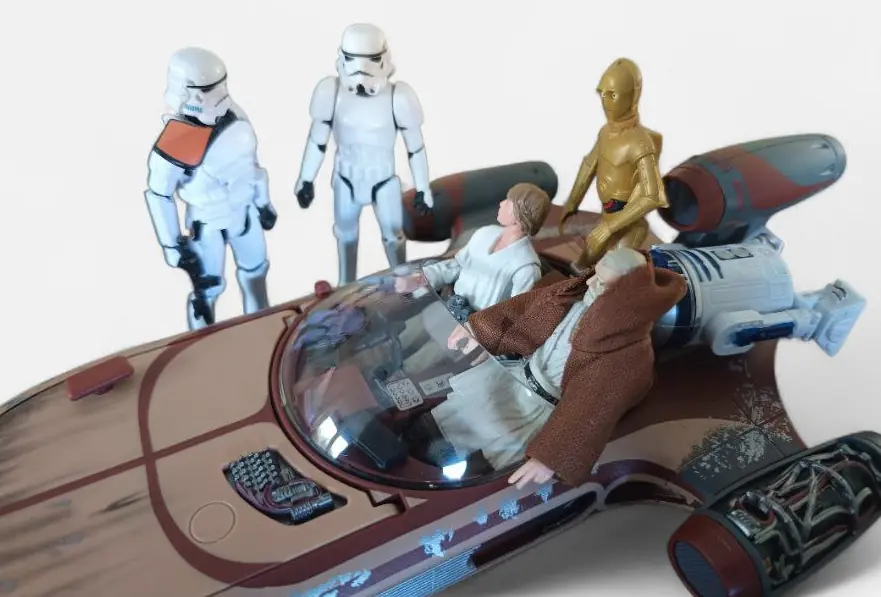 Scene da collezione: come creare e posizionare le action figure del Landspeeder The Vintage Collection